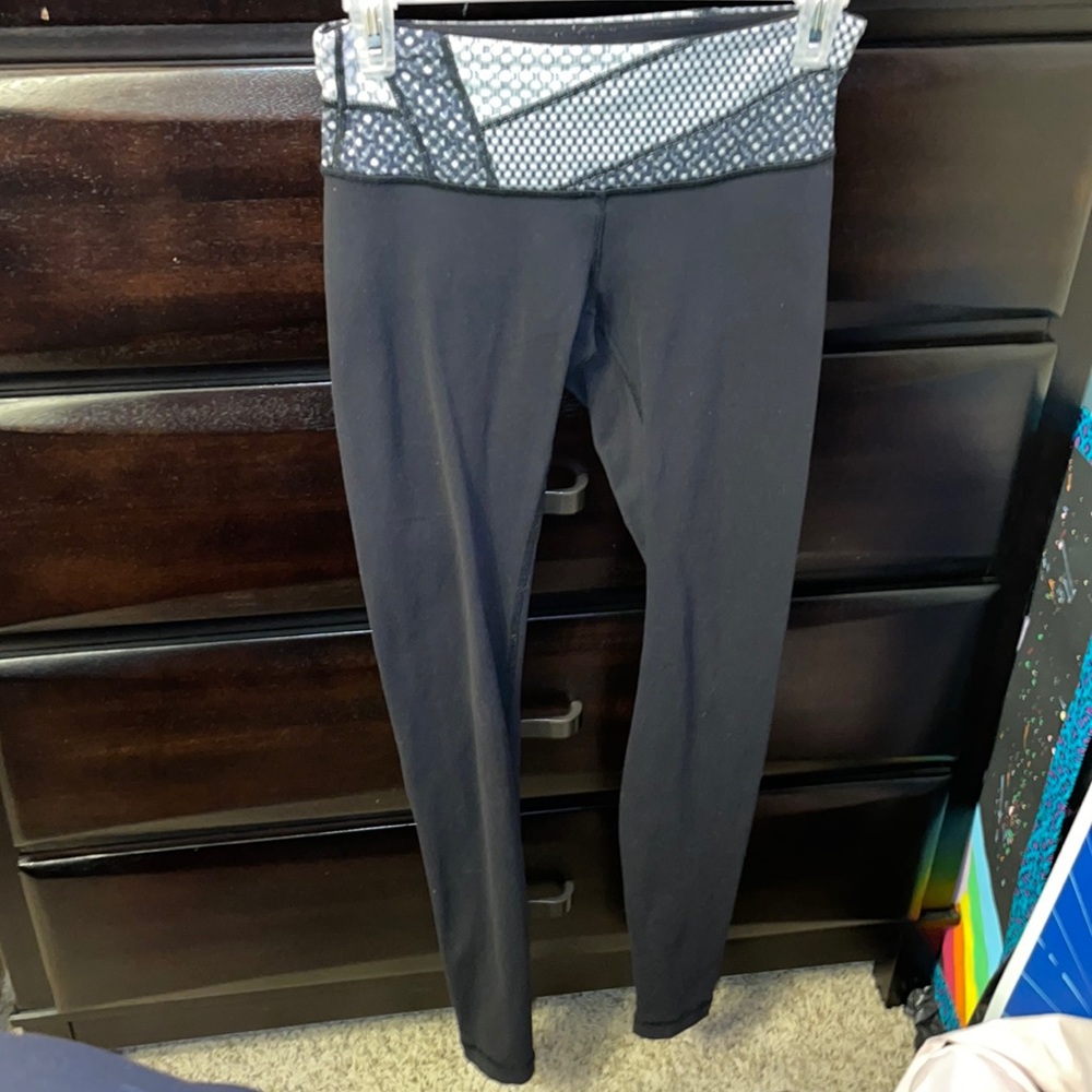 Black Patterned Lululemon Leggings